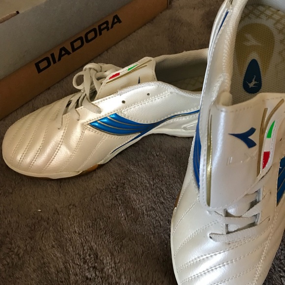 Diadora LX ID Jr indoor soccer cleats - Picture 2 of 5